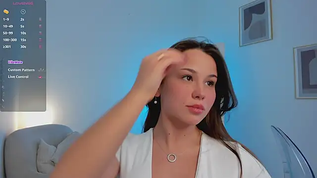 Snapshot of EmiliaDreams chatting on February 13, 4:39 pm EmiliaDreams online show from February 13, 4:39 pm