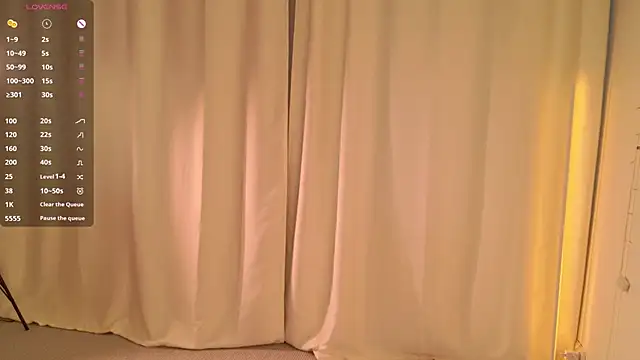 Snapshot of EmiliaDreams chatting on September 15, 3:01 pm EmiliaDreams online show from September 15, 3:01 pm