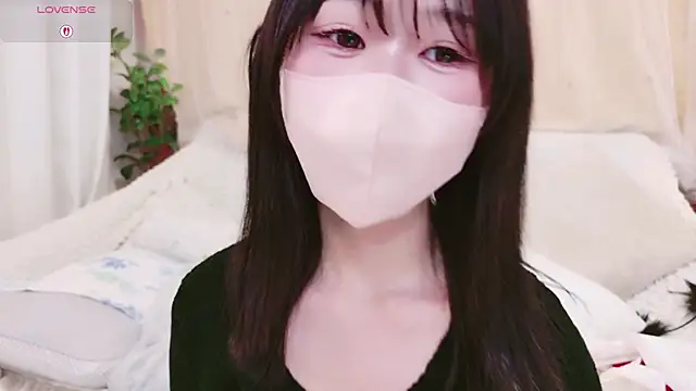 Snapshot of Conatsu chatting on February 27, 6:13 am Conatsu online show from February 27, 6:13 am