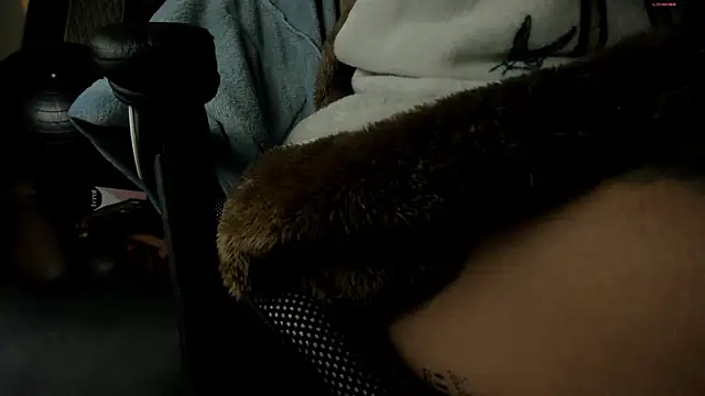 selene red  online show from October 22, 1:55 pm