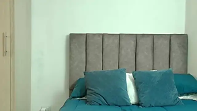 karina lewis  online show from June 5, 5:14 am