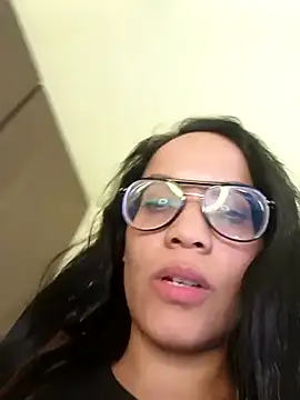 Roussmariehenao online show from February 21, 1:33 pm