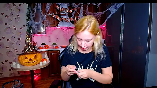 Snapshot of SexyNadi chatting on October 30, 8:16 am SexyNadi online show from October 30, 8:16 am