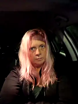 Snapshot of chubby_british_blonde_uk chatting on February 21, 7:15 pm chubby british blonde uk online show from February 21, 7:15 pm