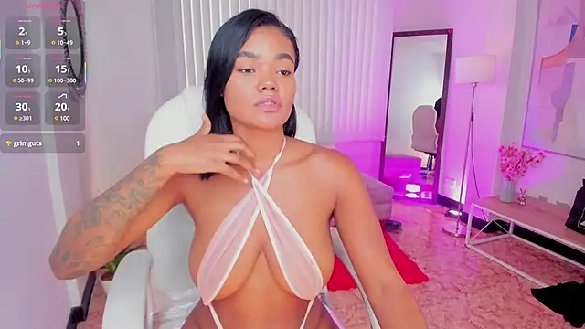 Snapshot of madisson_davon chatting on March 22, 4:37 pm madisson davon online show from March 22, 4:37 pm