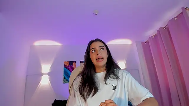 NoahCasstro online show from January 11, 10:07 pm