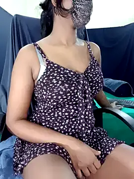 Midnight Blossom online show from February 10, 9:04 pm