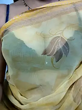 Snapshot of VR_here_4U chatting on October 5, 12:03 pm VR here 4U online show from October 5, 12:03 pm