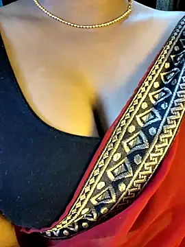 Snapshot of VR_here_4U chatting on February 15, 10:58 am VR here 4U online show from February 15, 10:58 am