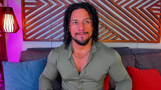Snapshot of MikeEstevess chatting on June 28, 6:30 am MikeEstevess online show from June 28, 6:30 am