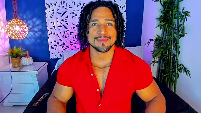 Snapshot of MikeEstevess chatting on July 26, 6:21 am MikeEstevess online show from July 26, 6:21 am