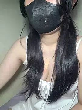 Athena20001 online show from April 15, 7:10 pm