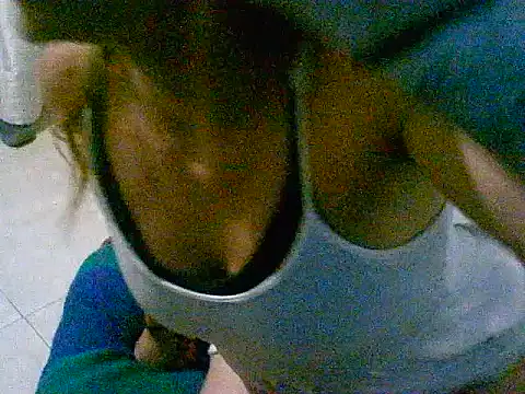 Snapshot of AstridAlexa chatting on February 27, 12:21 am AstridAlexa online show from February 27, 12:21 am