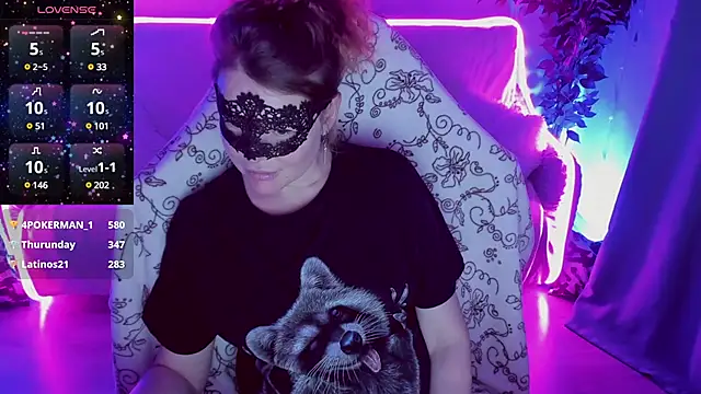 Snapshot of Sexy-Housewife chatting on March 20, 1:26 pm Sexy-Housewife online show from March 20, 1:26 pm