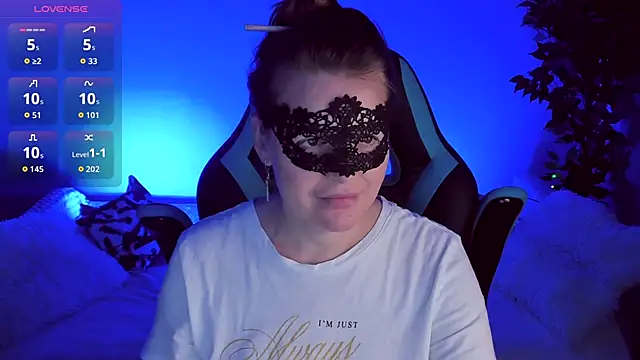 Snapshot of Sexy-Housewife chatting on September 30, 7:08 pm Sexy-Housewife online show from September 30, 7:08 pm