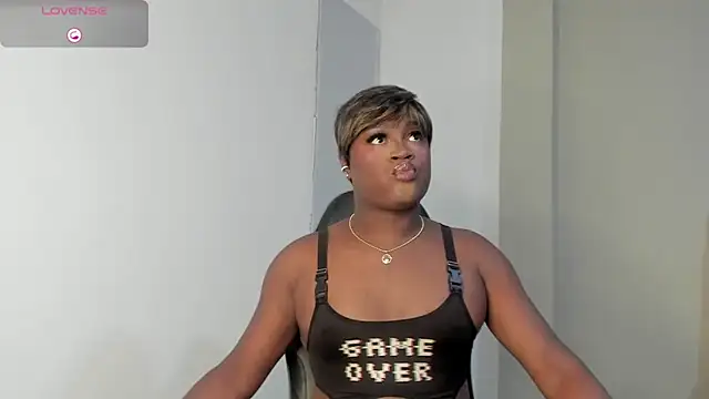 SofiaBrouw online show from January 17, 2:05 am