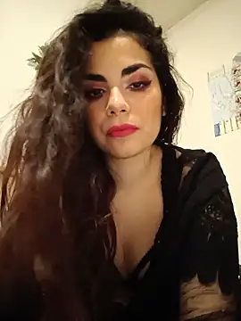 Snapshot of Saturnia_Yvonne chatting on February 5, 11:06 pm Saturnia Yvonne online show from February 5, 11:06 pm