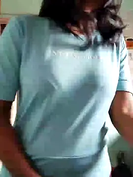 Snapshot of juhicpl143 chatting on December 7, 11:18 am juhicpl143 online show from December 7, 11:18 am