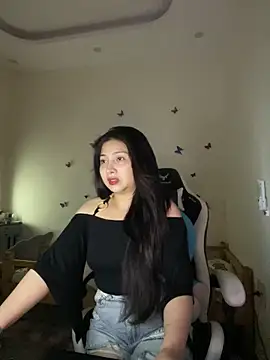 Snapshot of MiMi_0293 chatting on April 25, 3:20 pm MiMi 0293 online show from April 25, 3:20 pm