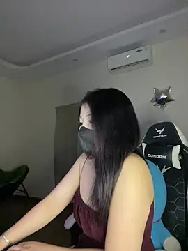 Snapshot of MiMi_0293 chatting on May 11, 2:45 pm MiMi 0293 online show from May 11, 2:45 pm