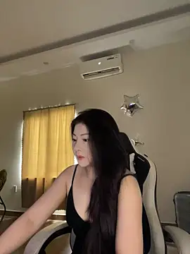 Snapshot of MiMi_0293 chatting on May 15, 5:25 am MiMi 0293 online show from May 15, 5:25 am