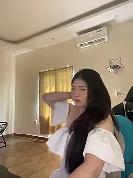 Snapshot of MiMi_0293 chatting on June 8, 3:18 am MiMi 0293 online show from June 8, 3:18 am