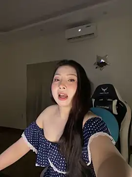 Snapshot of MiMi_0293 chatting on June 22, 1:08 pm MiMi 0293 online show from June 22, 1:08 pm