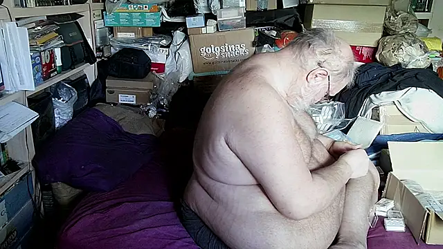 hadeszeuss2 online show from November 12, 2:28 pm