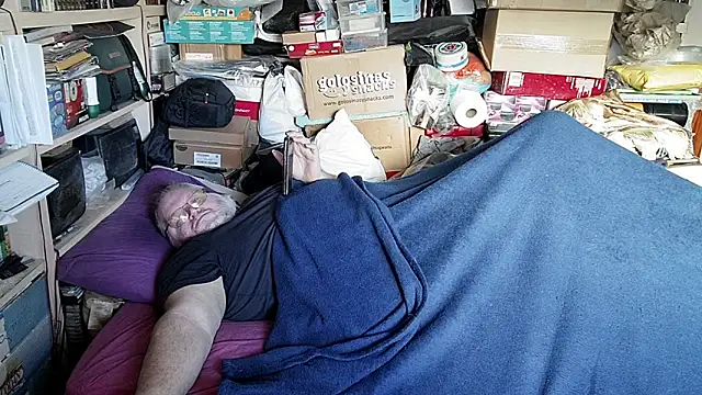 hadeszeuss2 online show from December 3, 3:21 pm