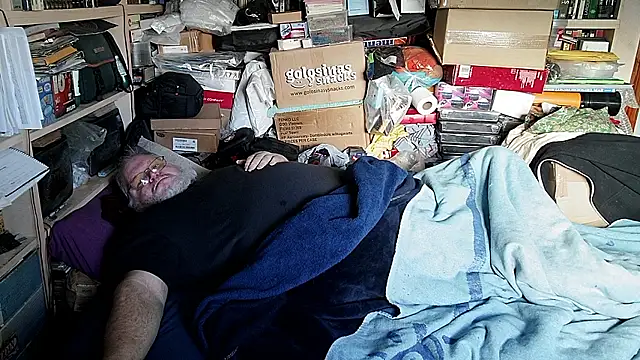 hadeszeuss2 online show from January 15, 2:54 pm