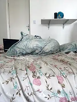 Snapshot of yourblackberry chatting on January 10, 5:26 pm yourblackberry online show from January 10, 5:26 pm