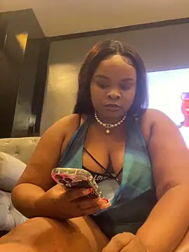 NaughtyKelly28 online show from December 22, 12:18 am