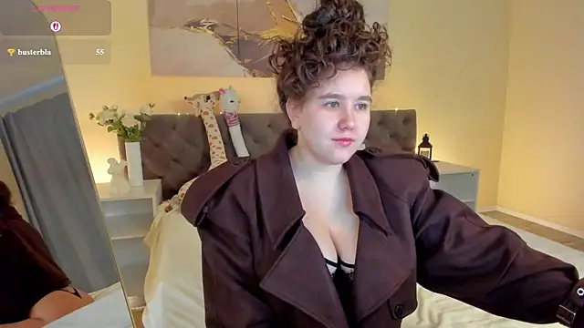 Ariella Sol online show from May 19, 1:11 am