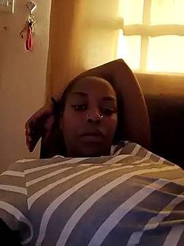 Snapshot of pretty-eyes23 chatting on February 11, 3:40 pm pretty-eyes23 online show from February 11, 3:40 pm