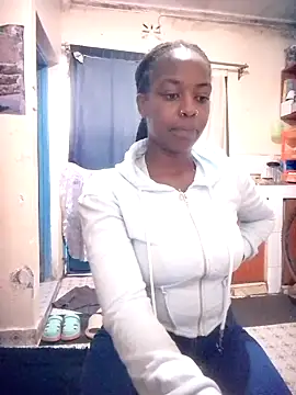 Snapshot of pretty-eyes23 chatting on November 11, 5:29 am pretty-eyes23 online show from November 11, 5:29 am