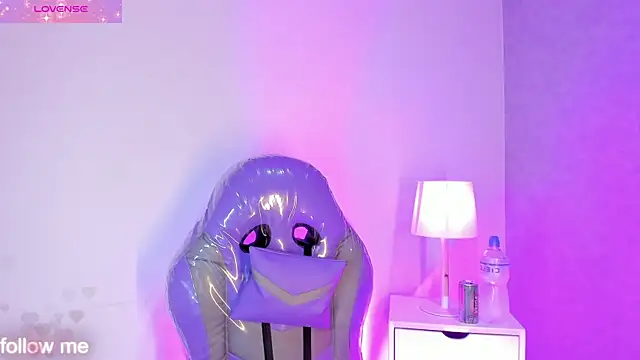 Cameliaa Smiith online show from December 14, 2:50 am