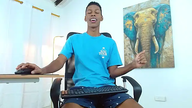 maiki18  online show from September 11, 2:06 pm