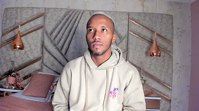 Snapshot of JamesParck chatting on February 12, 12:12 pm JamesParck online show from February 12, 12:12 pm