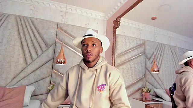 Snapshot of JamesParck chatting on March 17, 12:57 pm JamesParck online show from March 17, 12:57 pm