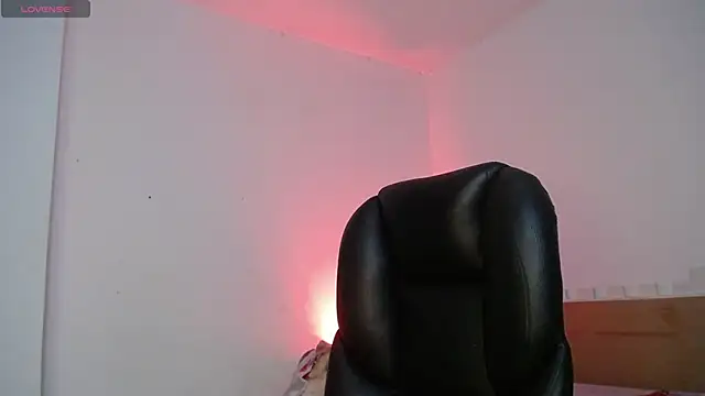 Snapshot of keelly_richaardson1 chatting on January 17, 4:06 am keelly richaardson1 online show from January 17, 4:06 am