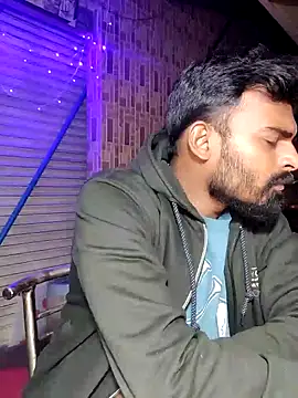 Snapshot of rayhan085 chatting on January 12, 8:47 pm rayhan085 online show from January 12, 8:47 pm