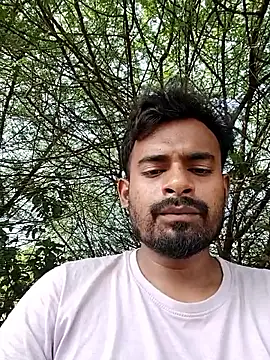 Snapshot of rayhan085 chatting on November 3, 8:48 am rayhan085 online show from November 3, 8:48 am