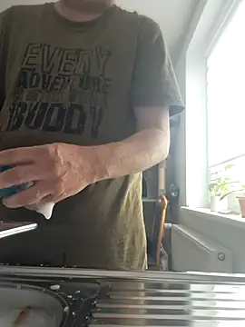 Snapshot of ShyBoy1982 chatting on September 30, 11:04 am ShyBoy1982 online show from September 30, 11:04 am