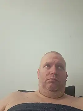 ShyBoy1982 online show from February 9, 1:15 pm