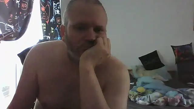 ShyBoy1982 online show from May 10, 1:16 pm