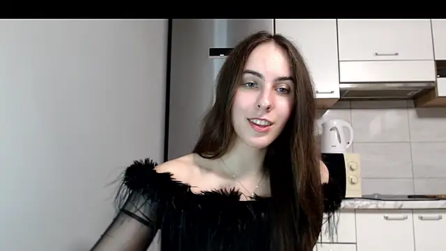 Snapshot of SierraSky_ chatting on May 9, 5:29 pm SierraSky online show from May 9, 5:29 pm