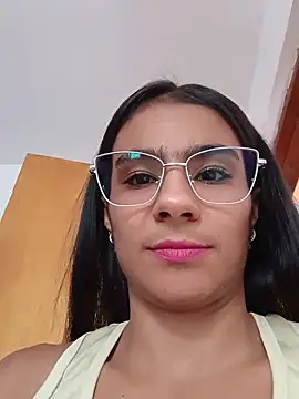 Snapshot of Leslly_ chatting on May 13, 7:55 pm Leslly online show from May 13, 7:55 pm