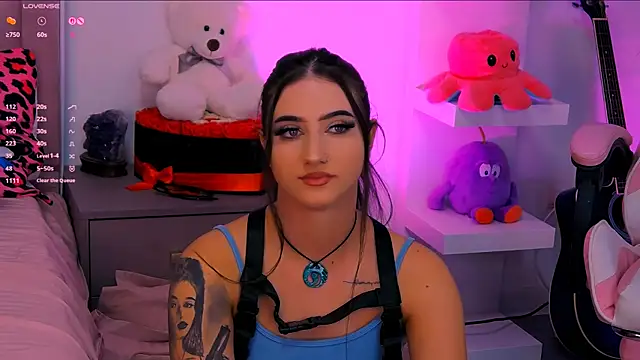 Snapshot of LaylaBrown chatting on September 17, 8:10 pm LaylaBrown online show from September 17, 8:10 pm