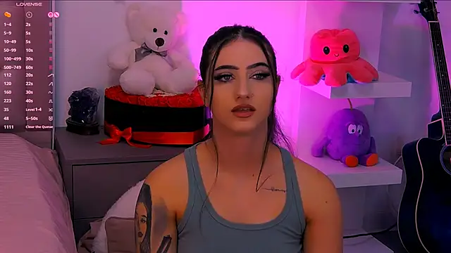 Snapshot of LaylaBrown chatting on September 21, 8:43 pm LaylaBrown online show from September 21, 8:43 pm