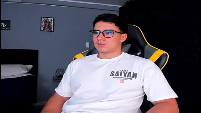 owengray2n online show from October 10, 2:32 am